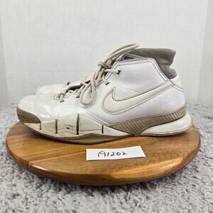 Nike Mens 9.5 Kobe 1 White Shark 2007 Athletic Casual Daily Sneaker 313143-111